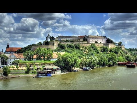 Video: Petrovaradin Fortress beskrivelse og fotos - Serbien: Novi Sad