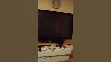 Thumbnail of Une TV explosée l'un problème d'écran noir avec des images qui ne fonctionnent mal