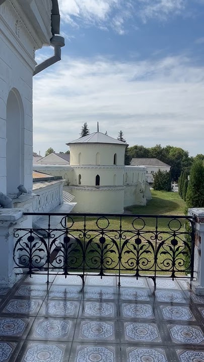 Круглий двір ⛲️🕍Тростянець.Вид з балкону садиби Кенінга #дякуюзсу # ...