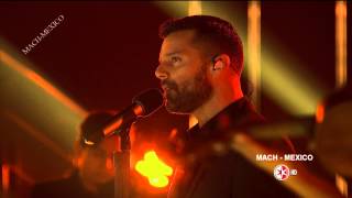 Video thumbnail of "Ricky Martin ft  Mario Domm; Perdon"