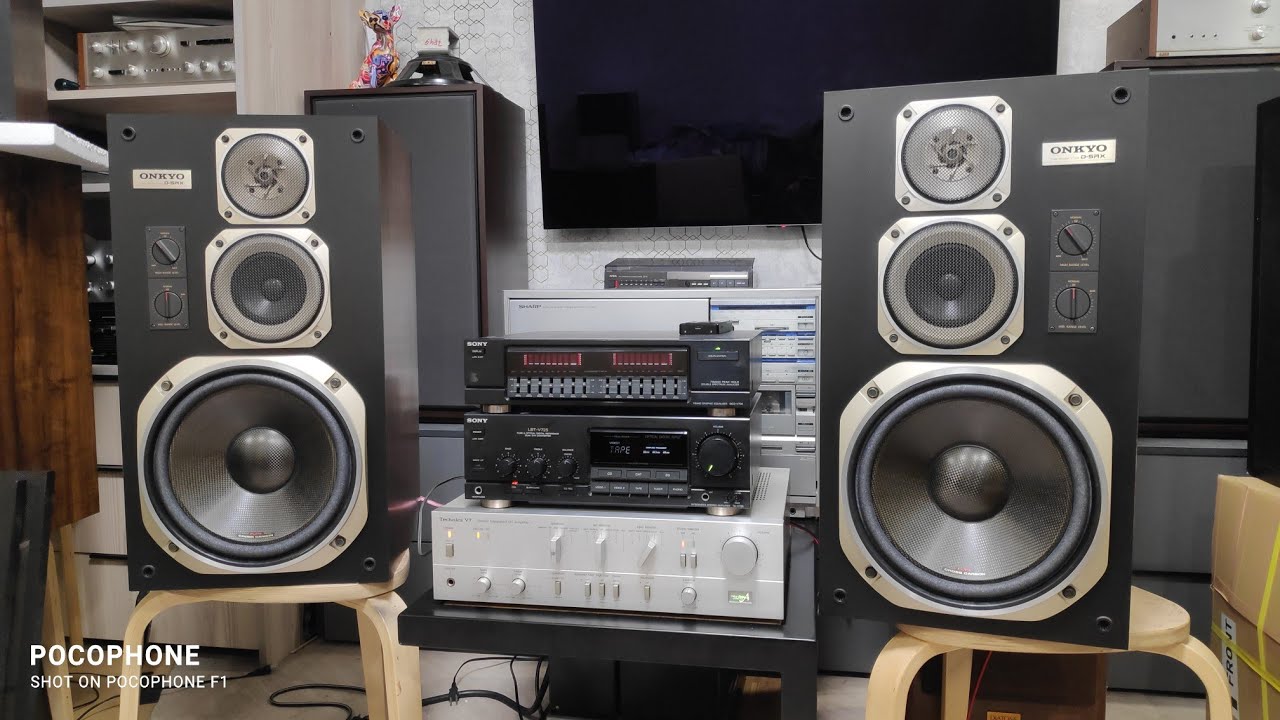 ONKYO D 5RX & SONY 725 - YouTube