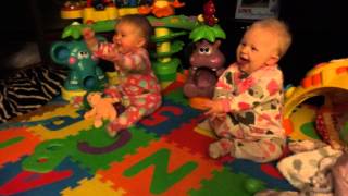 8 Month Twins React To Dad Coming Home!