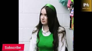 Beautiful Public Agent Girl In Store 🏪🏬