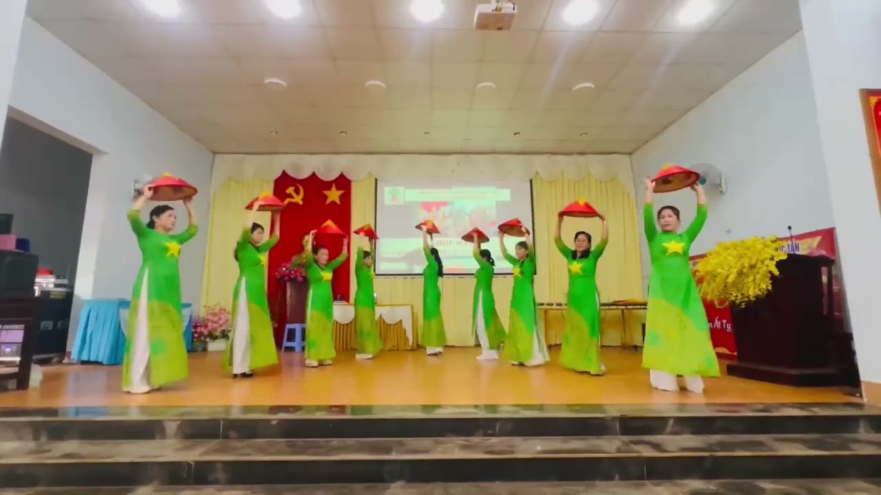 Đẹp lắm quê hương tôi từ ngày có Đảng