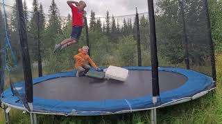 Trampoline Døds