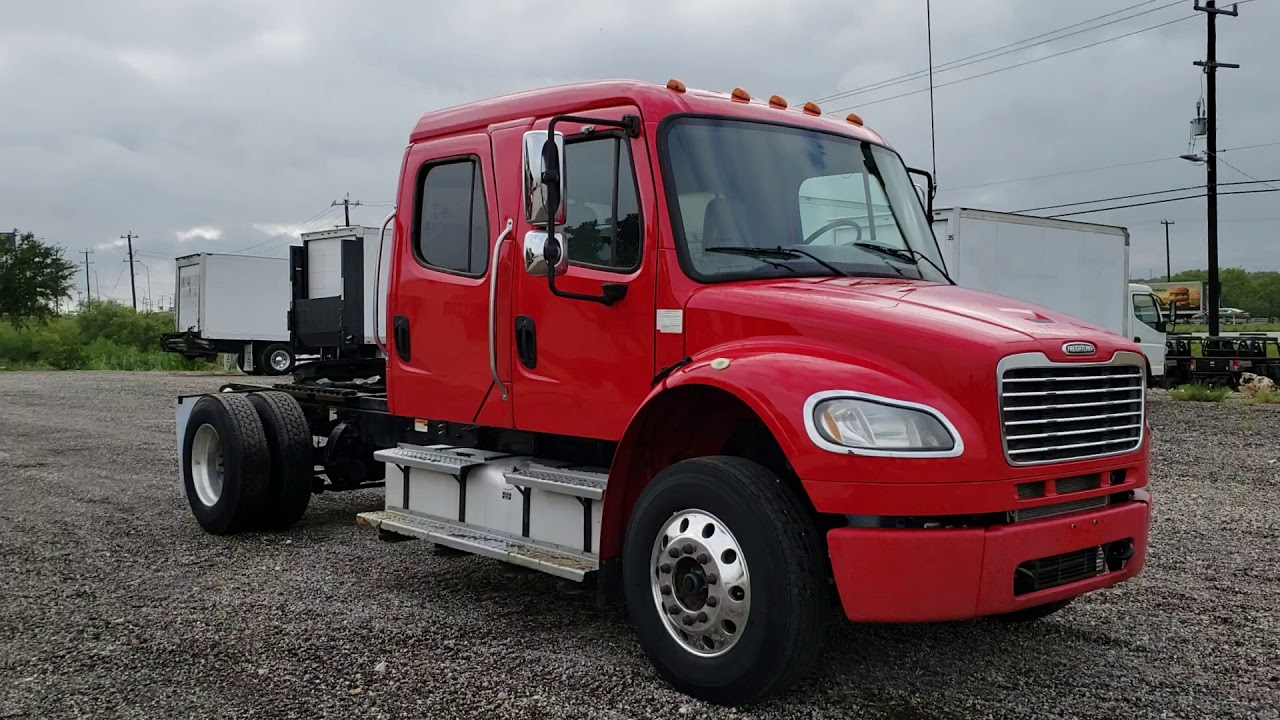 Research 2014
                  Freightliner M2 pictures, prices and reviews