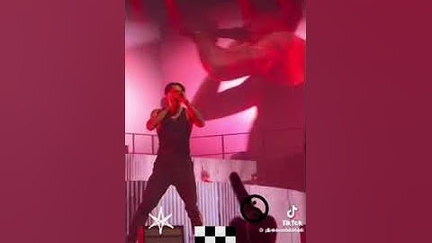 Bmth & Noah Sebastian-Antivist🖤🤍🖤🤍 #bmth #olisykes #badomens #noahsebastian