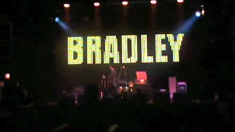 bradley-Everytim...  I'm with You.m4v