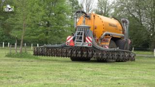 Gebr. Klerks,Uit Helvoirt Met Allergrootste Alliance Lage Druk Banden Onder Hun Veenhuis Trekkerweb