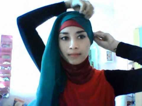1947088650 New HIJAB TUTORIAL SEGI EMPAT 02 BY C-ka ^,^.wmv - YouTube.jpg