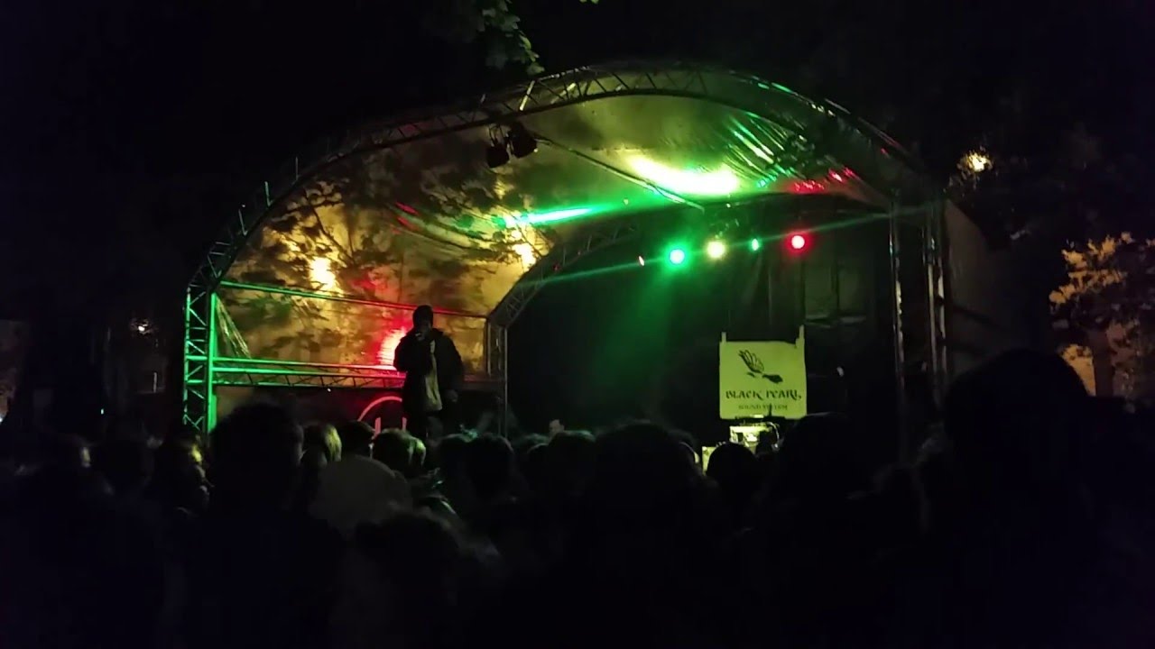 Vibronics feat. Jah Marnyah @ Black Pearl Soundsystem, Dub up stage at Tacticz, Kortrijk - 15/06/16