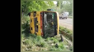 PRETH EK SENDAN BACHAN KARIN RAECH RABB SU RABB KAINAAT SCHOOL BUS KO HADISA HOWA