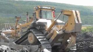 Celebrity Caterpillar D11R Working with Fiat-Allis FD-50 Profile