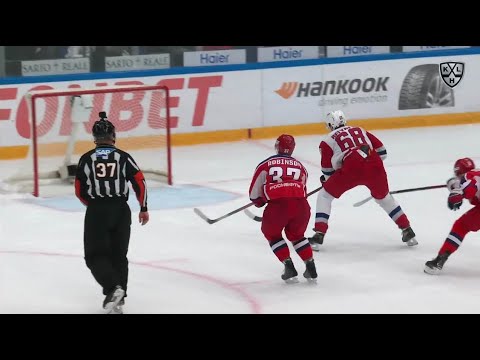 Belyayev scores into an empty net