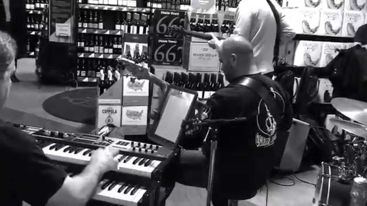 Denny and the band at Red Spirits and Wine in Nashville TN