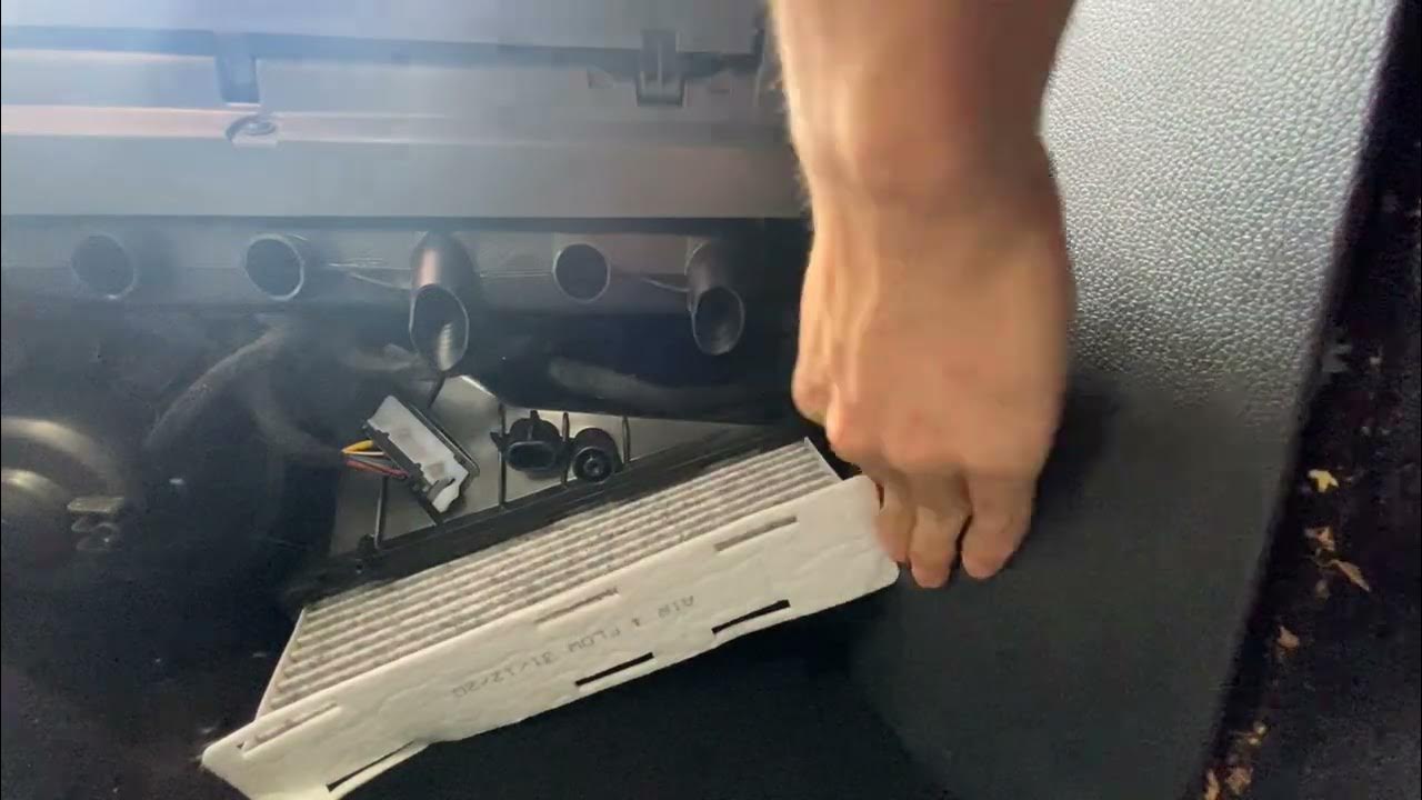 VW Golf Mk5 Cabin Air Filter Replacement 2007 GOLF Cabin Filter
