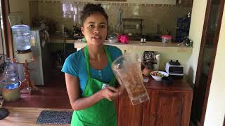 Raw Veggie Gazpacho Recipe with just a blender screenshot 5