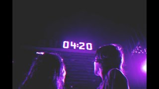 Download Lagu Melanie Martinez - Play Date (Slowed + You're in a bathroom at a party) MP3