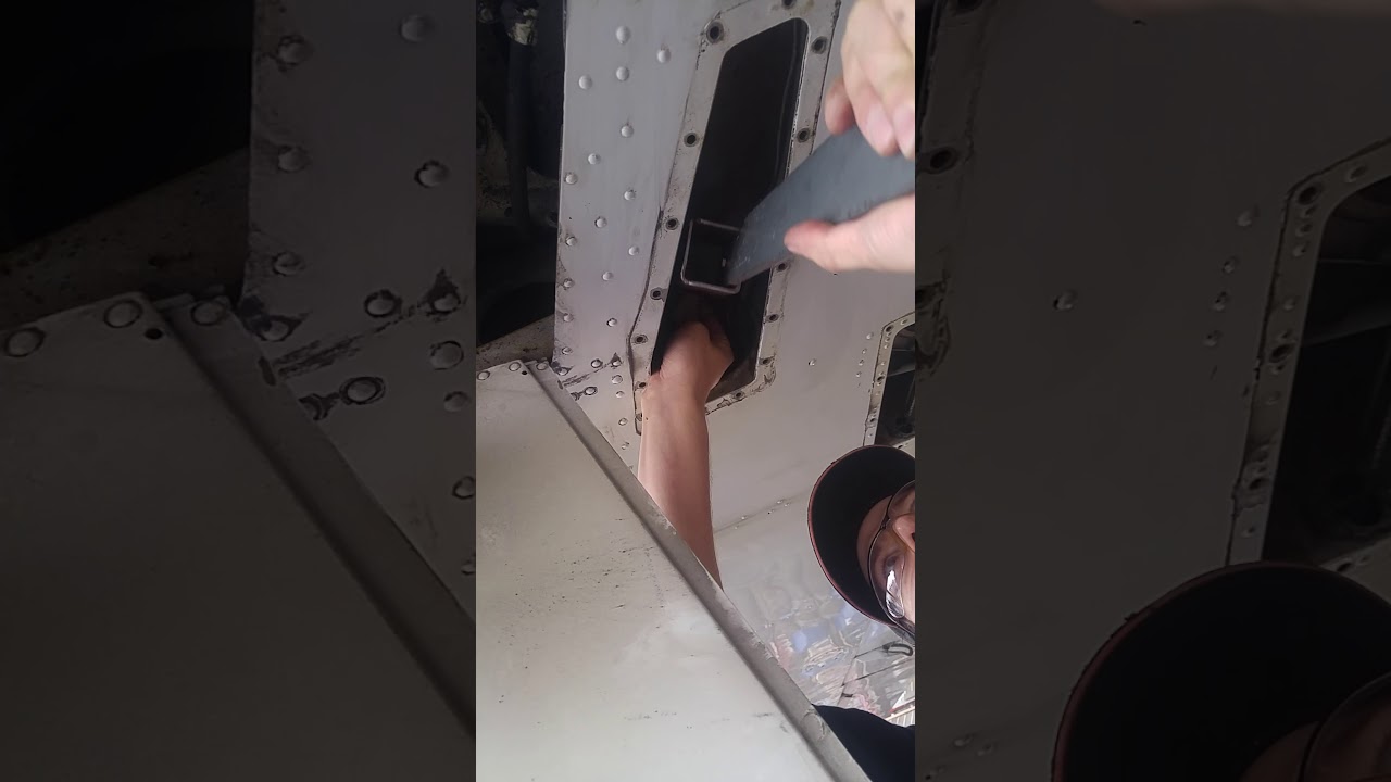 Comanche pa-24 or 30 Bungee replacement.