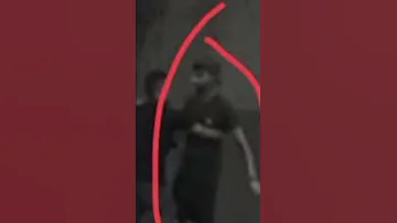 ضر بها وكركرها والناس تشوف 