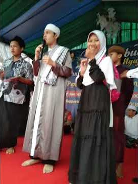 Fans Habib Alwi  Assegaf Nekat Naik Panggung - Suara Pengen Difoto #alwiassegaf #habibalwiassegaf