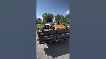 Uh oh…👀 https://distrokid.com/hyperfollow/larsonen/the-edge-ep #music #presave #funny