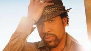 Video thumbnail of "Lionel Richie - Stand Down"