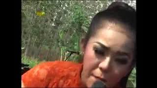 DANGDUT KOPLO ll DEVI ALDIVA ll KEBAYANG