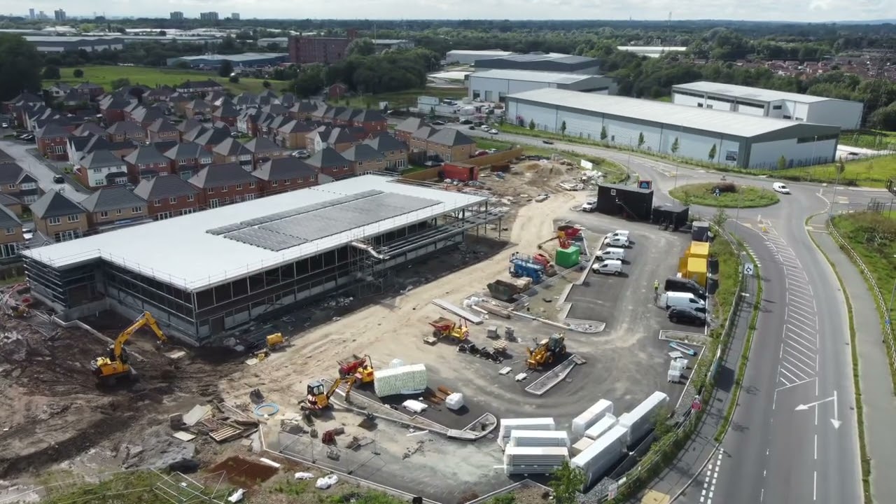 New huge controversial aldi being built in chadderton￼ right in front of brand new homes