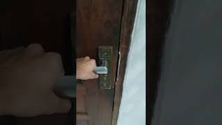 how to open a door