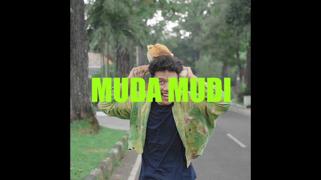 Watch Erratic Moody - Muda Mudi (Official Lyric Video) on YouTube Watch Erratic Moody - Muda Mudi (Official Lyric Video) on YouTube