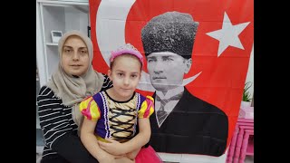 İsti̇klal Marşi. Mehmet Aki̇f Ersoy Sen Rahat Uyu, Yeni̇ Nesi̇llerle Gurur Duyabi̇li̇rsi̇n.