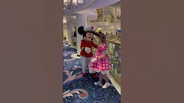 Do your kids like to dress up while at Disney?