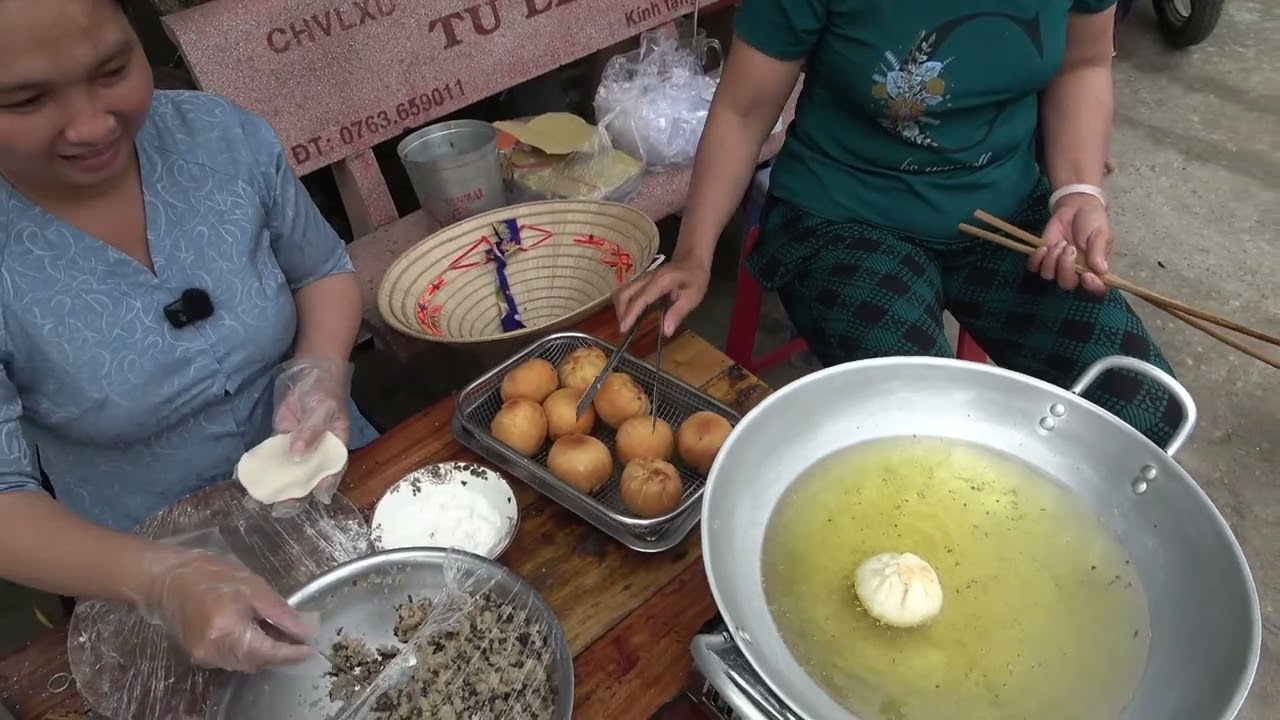 Жареные паровые булочки — все обожают это блюдо, быстро раскупают, очень популярное / DDĐQ