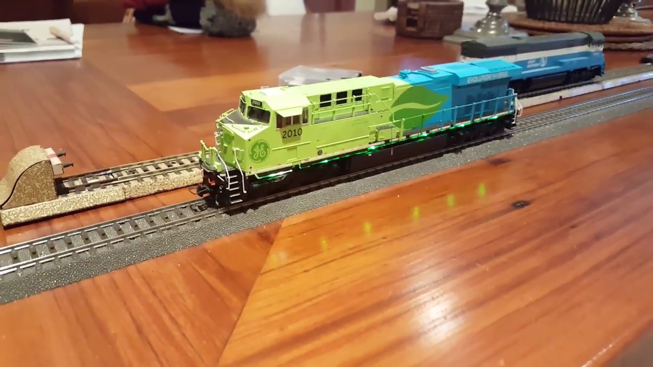 Wi-Fi DCC Controller DSair Intro 1/3