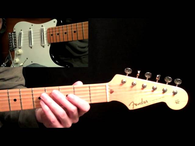 How To Tune A Guitar - Beginner Guitar Lesson class=