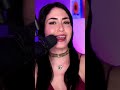Abby y las feministas afirman que son bisexuales | Maricel