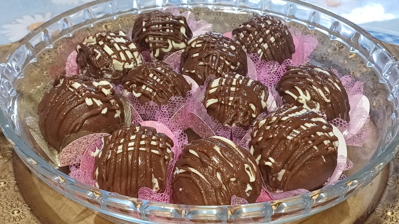 Esse Bombom surpresa de Uva e Fácil de Fazer  e da Para Fazer uma Renda Extra Vende o Ano Todo.