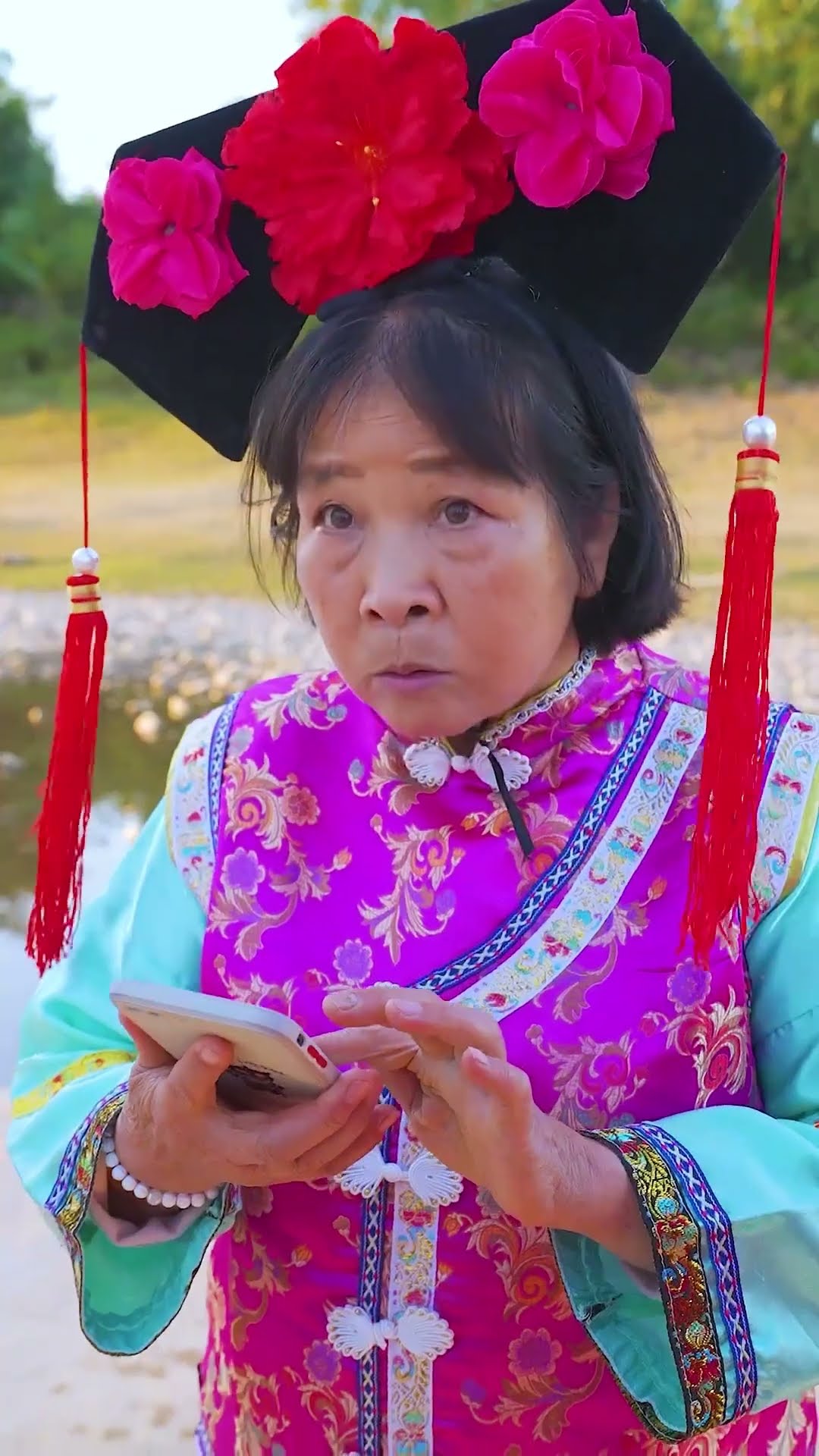 Fisherman Lured Rong's Mother Away From The Mountain! #Shorts#Guige