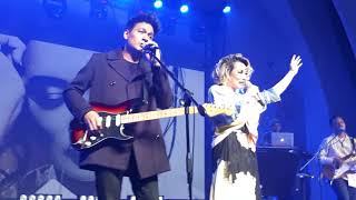 Reza Artamevia Feat Rendy Pandugo (konser pertama 2018) - menjadi kenangan