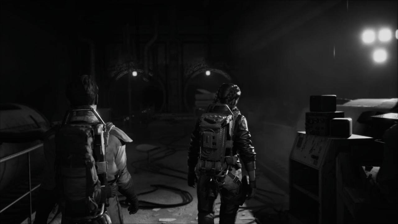 Миша старается