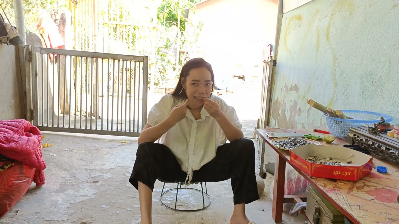 Em Hương đi tìm đến nhà thành đạt 