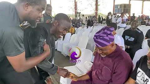 IJEBUU ARRIVES AT MURPHY AFOLABI’S ARTISTES AND CANDLE NIGHT OF HONOUR AND CELEBRATION