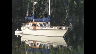 Various Nauticat 36 motorsailors (photos) The inside and outside.
