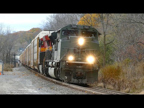 (ARMY) CP 7020 East CPKC 118 passes Port Hope (ARMY) CP 7020 East CPKC 118 passes Port Hope
