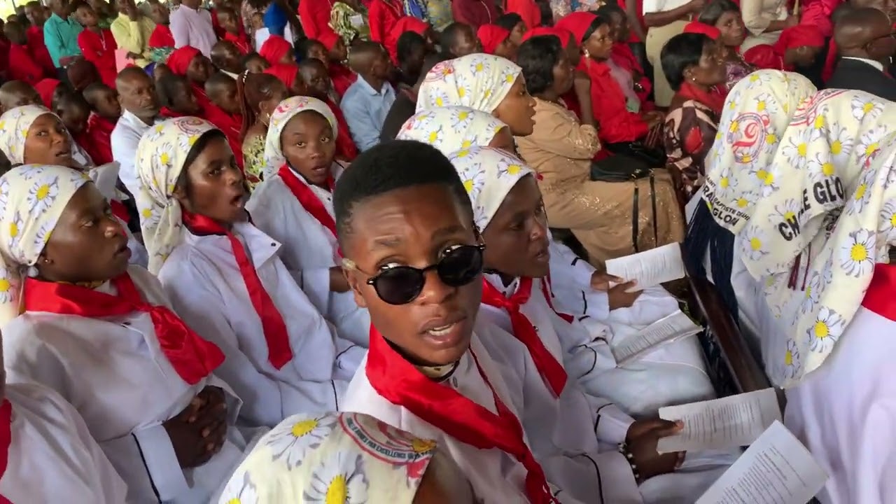 chants de confirmation 2023 chantés par la chorale Gloria de la paroisse de Cahi à Bukavu