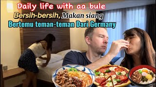 Daily life in Bali with aa bule