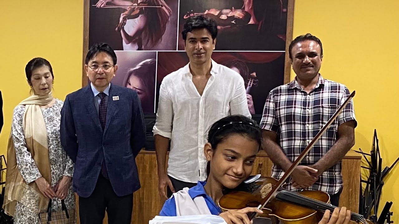 This isn't an elite private school,It’s Fatima Jinnah government school adopted by 