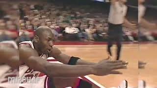 Michael Jordan Raining 3 Pointers Before Christmas! (1992.12.23)