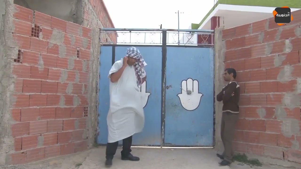 النقار شارك العجمي في دجاجة وقلبو فيها